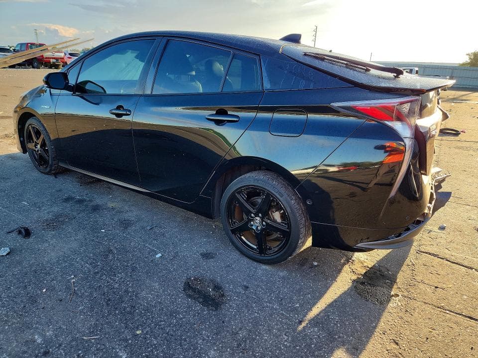 2017 TOYOTA PRIUS FOUR TOURING 2