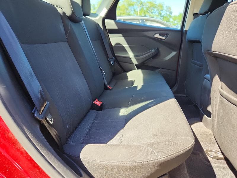 2017 FORD FOCUS SE 10