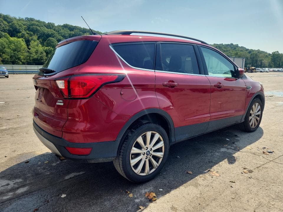 2019 FORD ESCAPE SEL 3