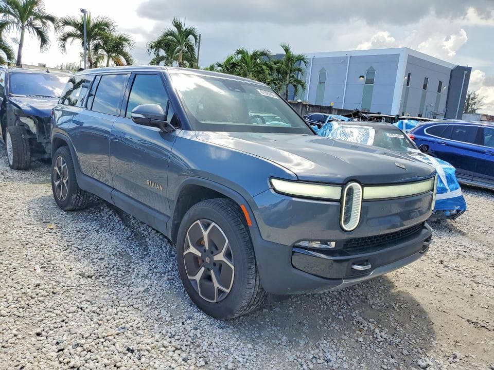 2024 RIVIAN R1S ADVENTURE 4
