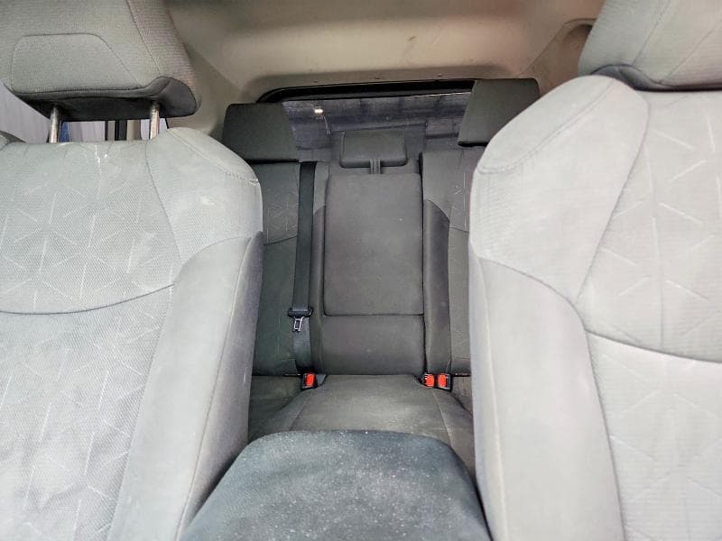 2019 TOYOTA RAV4 XLE 10