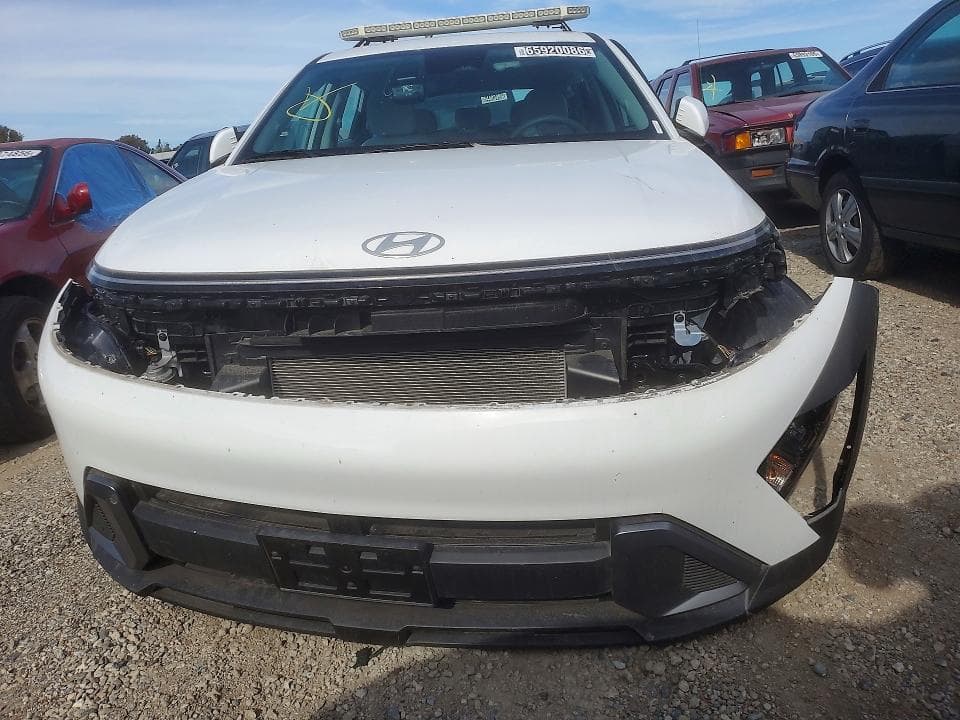 2025 HYUNDAI KONA SE 5