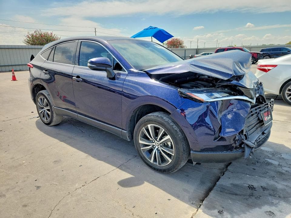 2023 TOYOTA VENZA LE 4