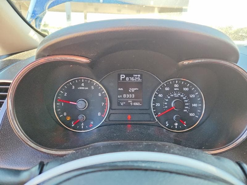 2017 KIA FORTE LX 9