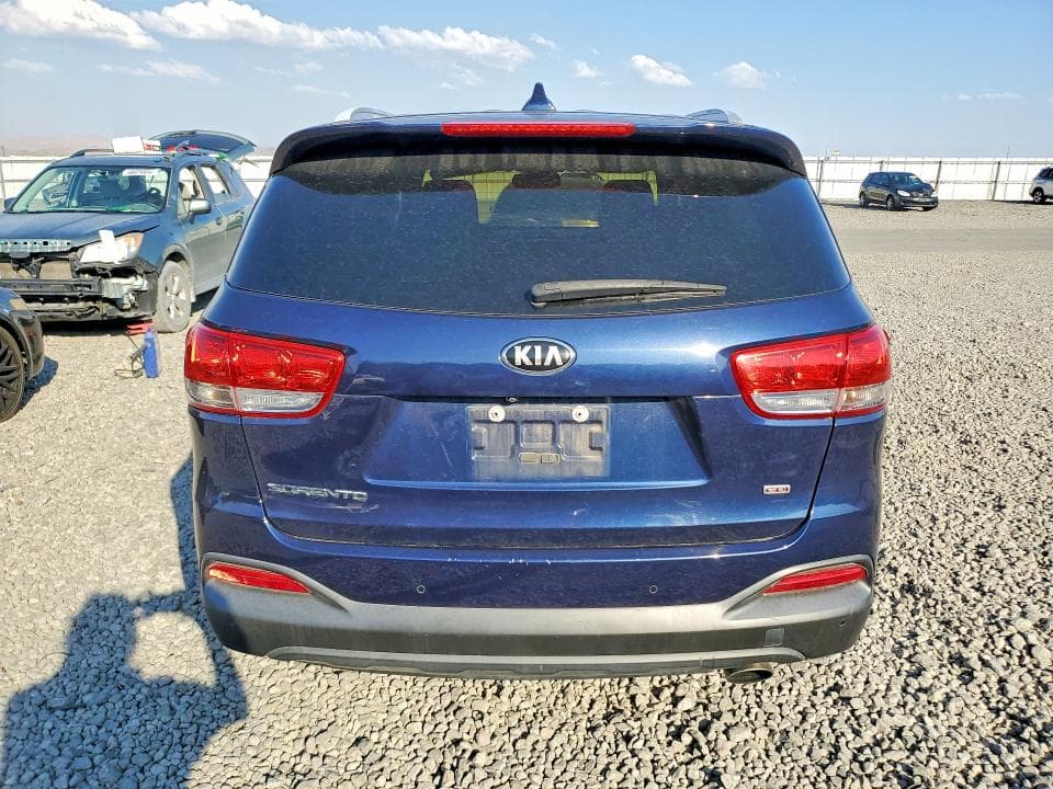 2017 KIA SORENTO LX 6