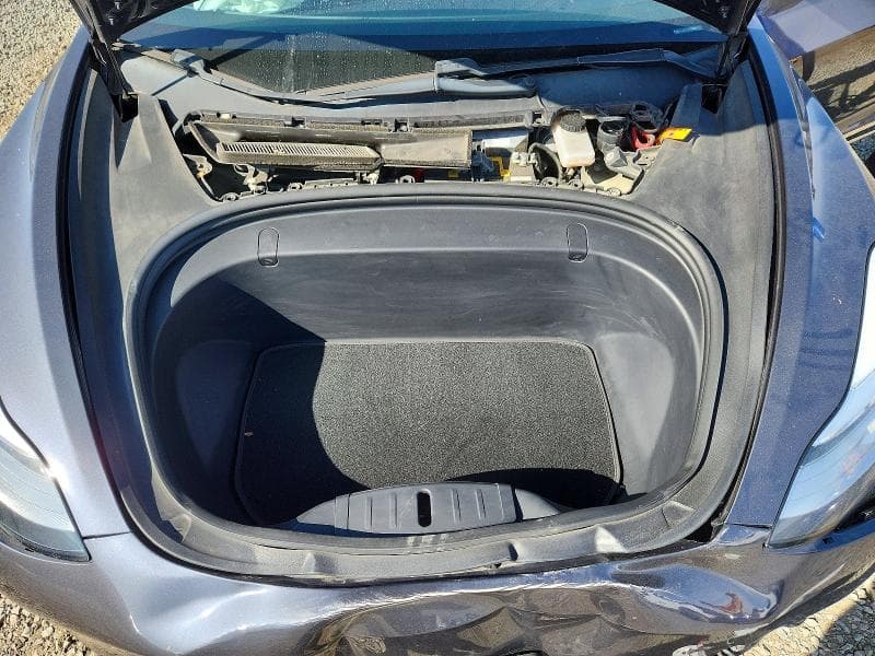 2018 TESLA MODEL 3 11