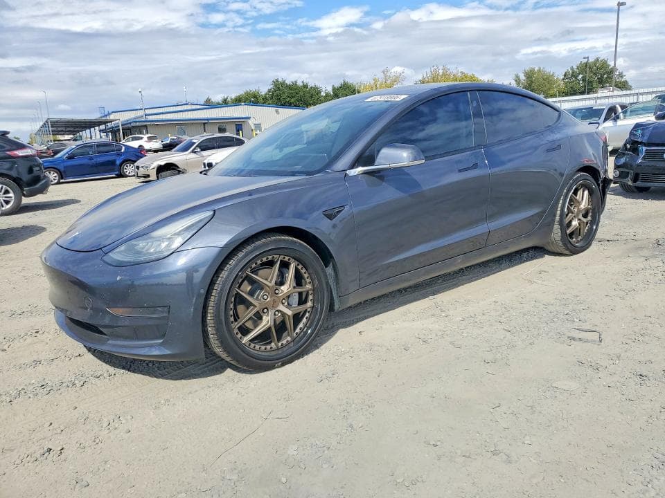 2022 TESLA MODEL 3 - 1