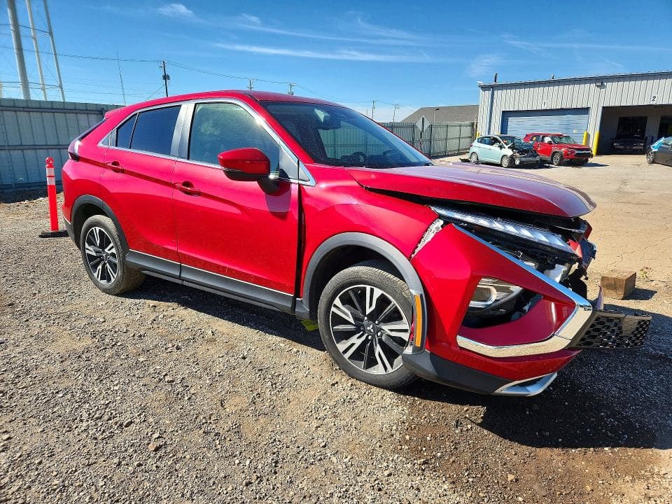 2024 MITSUBISHI ECLIPSE CROSS SE 4
