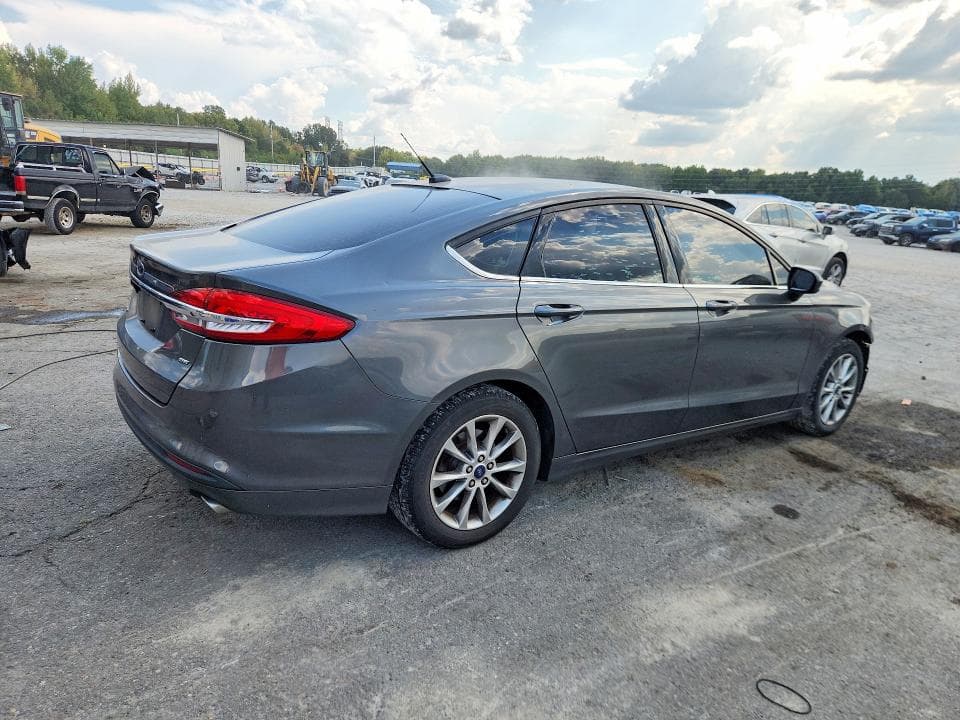 2017 FORD FUSION SE 3