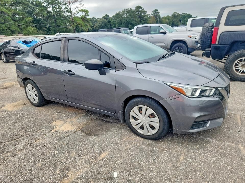 2020 NISSAN VERSA S 4