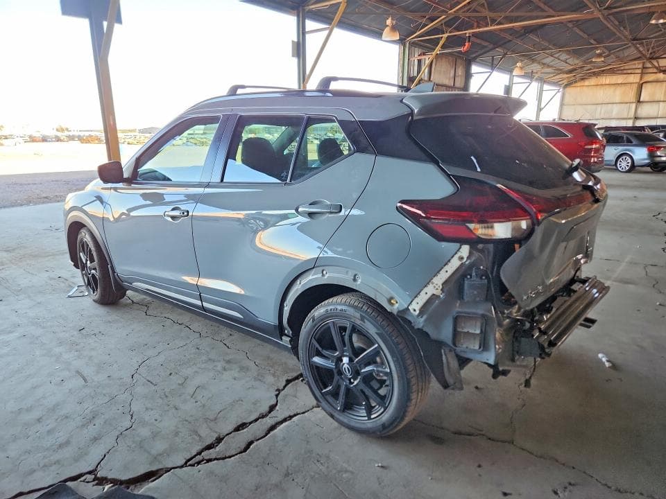 2024 NISSAN KICKS SR 2