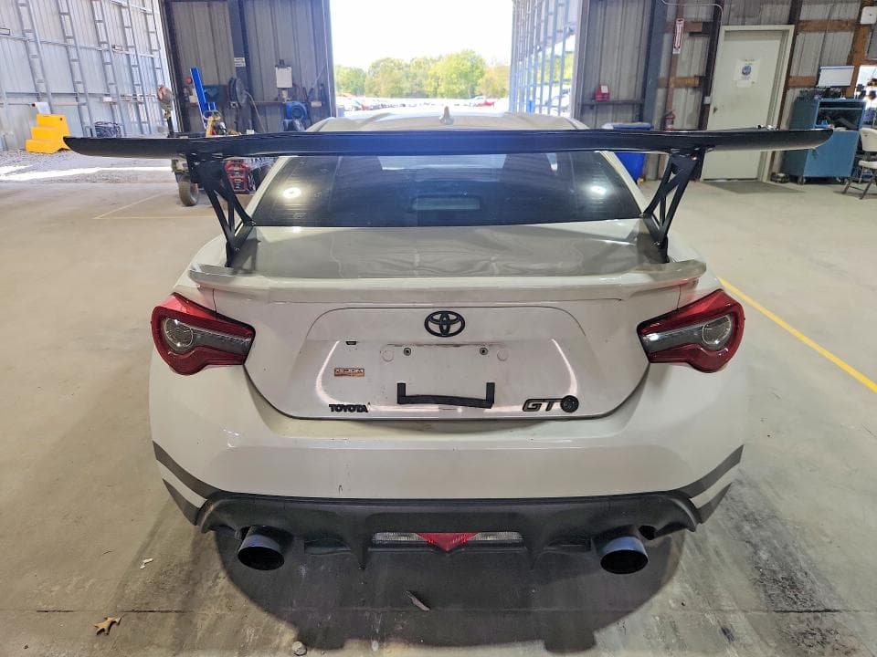 2017 TOYOTA 86 SPECIAL EDITION 6
