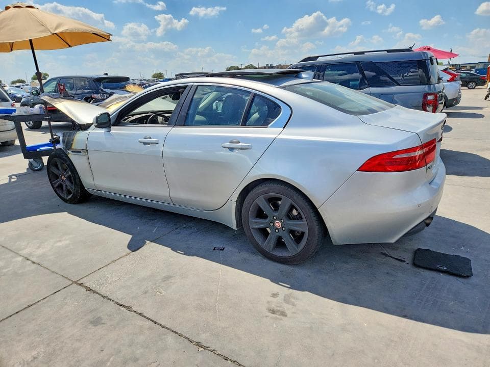 2017 JAGUAR XE PREMIUM 2