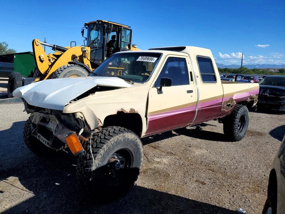 1986 TOYOTA PICKUP RN63 STD