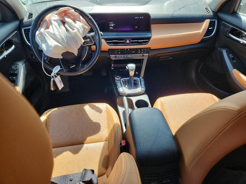 2024 KIA SELTOS EX 8