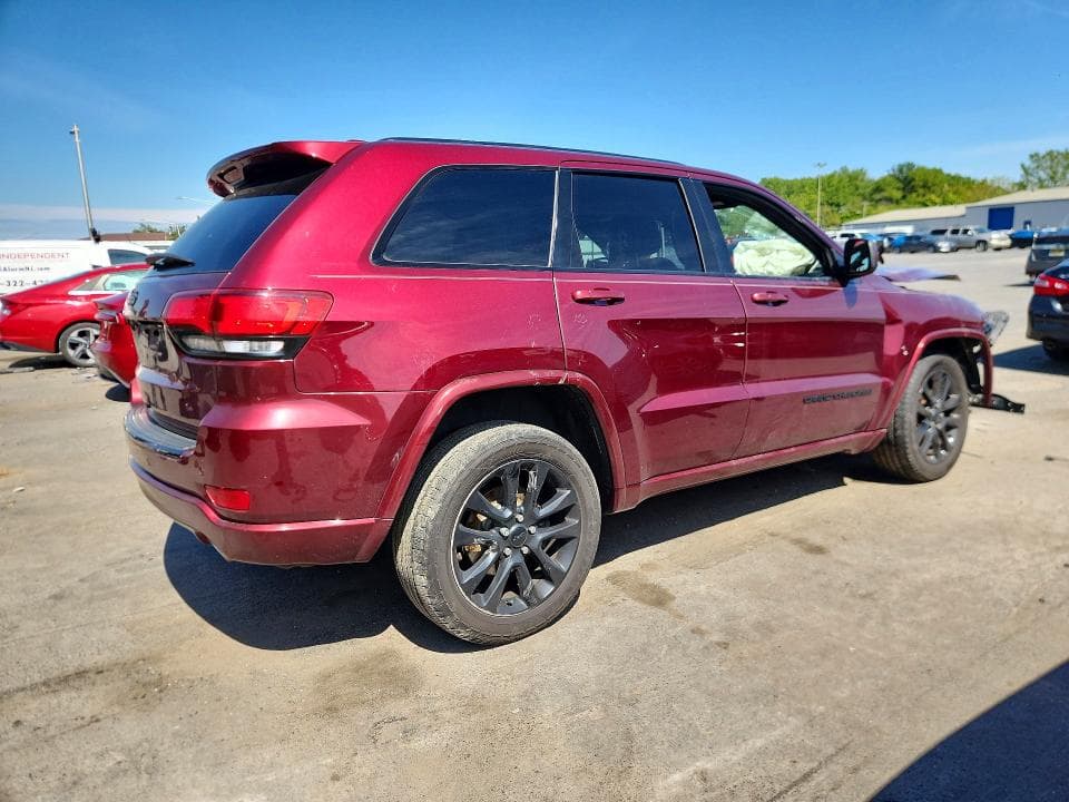 2017 JEEP GRAND CHEROKEE LAREDO 3