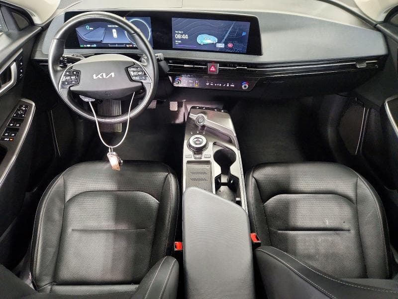 2023 KIA EV6 WIND 8