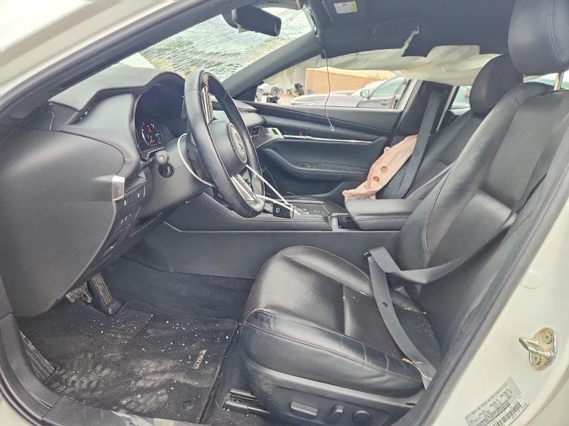 2023 MAZDA 3 PREMIUM 7