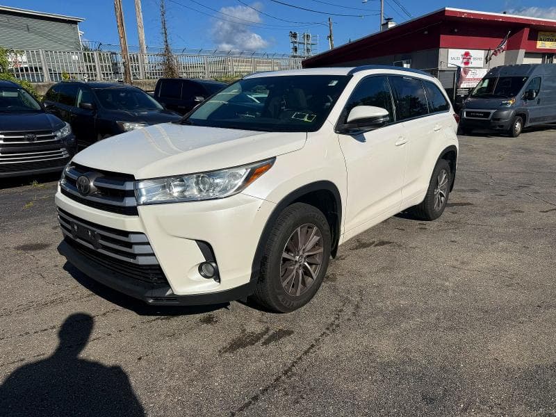 2018 TOYOTA HIGHLANDER XLE