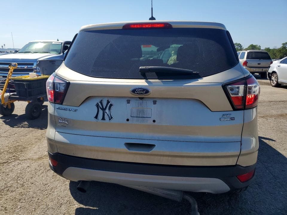 2017 FORD ESCAPE SE 6