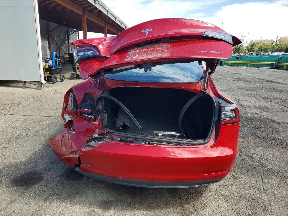2018 TESLA MODEL 3 6