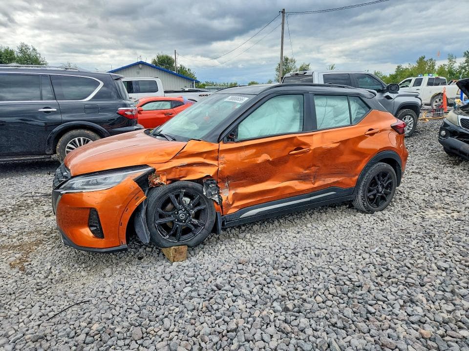 2021 NISSAN KICKS SR