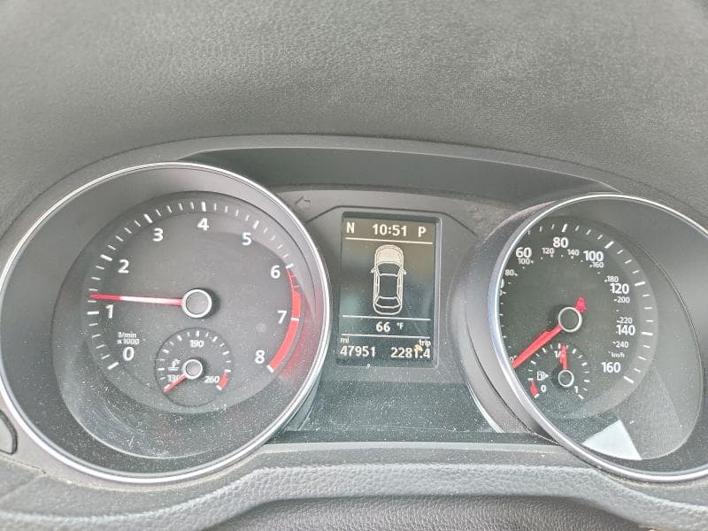 2017 VOLKSWAGEN PASSAT SE 9