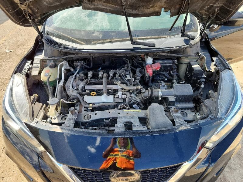 2021 NISSAN VERSA SV 11