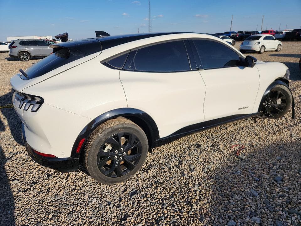 2023 FORD MUSTANG MACH-E PREMIUM 3