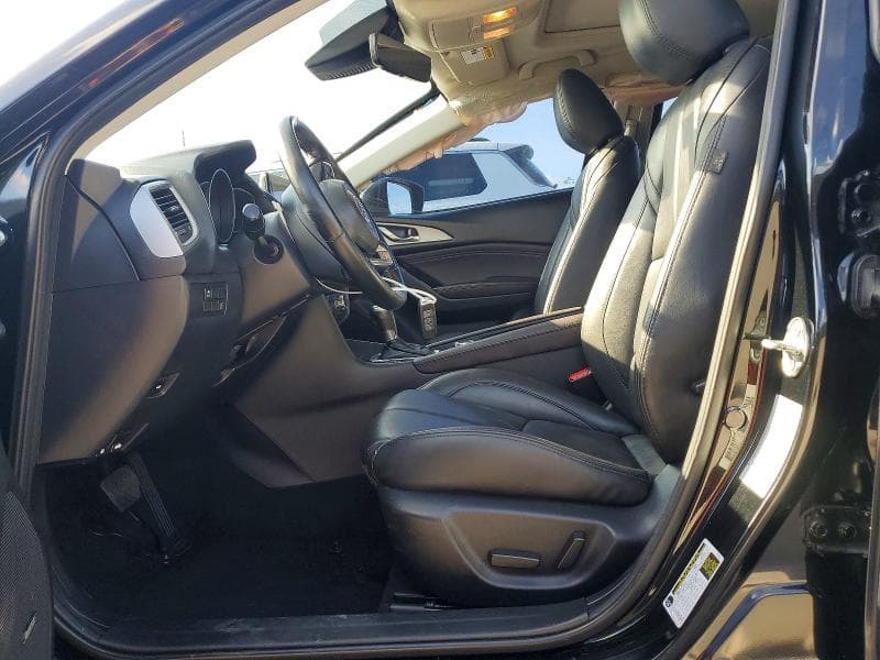 2018 MAZDA 3 TOURING 7