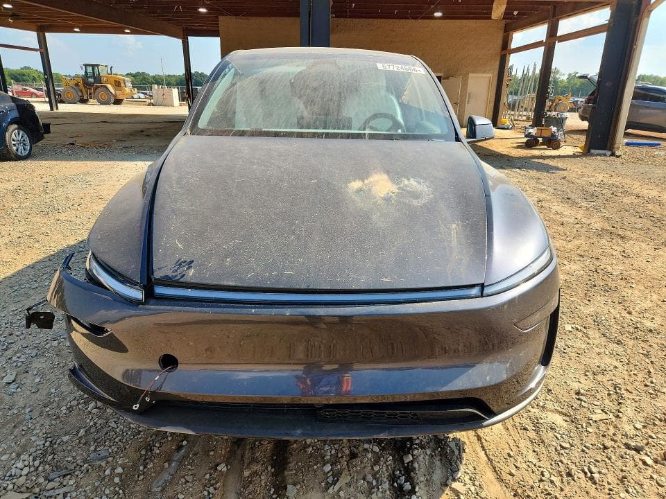 2026 TESLA MODEL Y 5