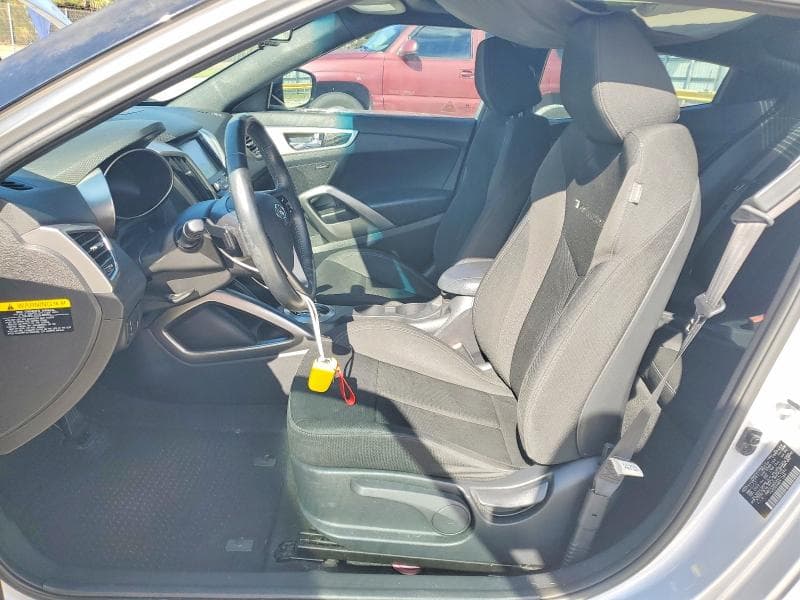 2017 HYUNDAI VELOSTER VALUE EDITION 7
