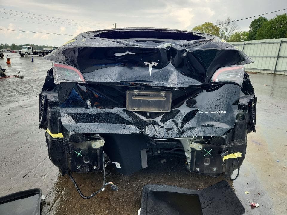 2022 TESLA MODEL Y 6