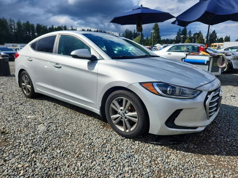 2018 HYUNDAI ELANTRA SEL 4