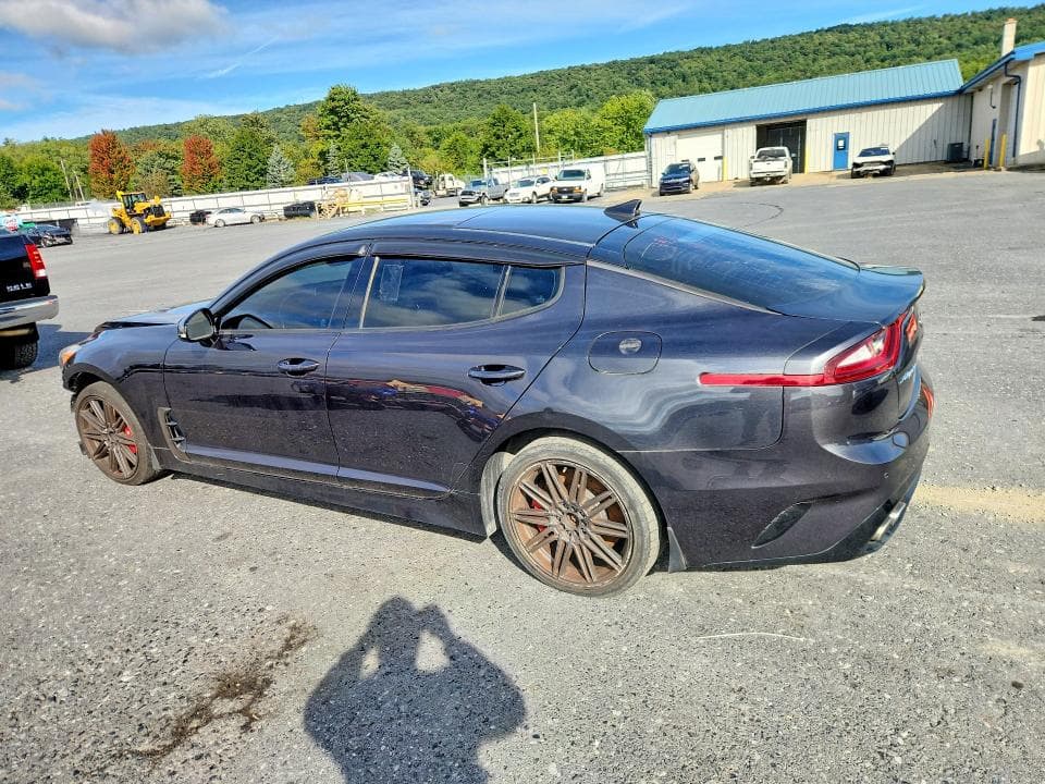 2018 KIA STINGER GT1 2