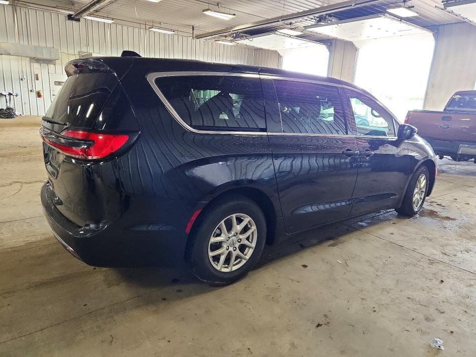 2025 CHRYSLER PACIFICA SELECT 3