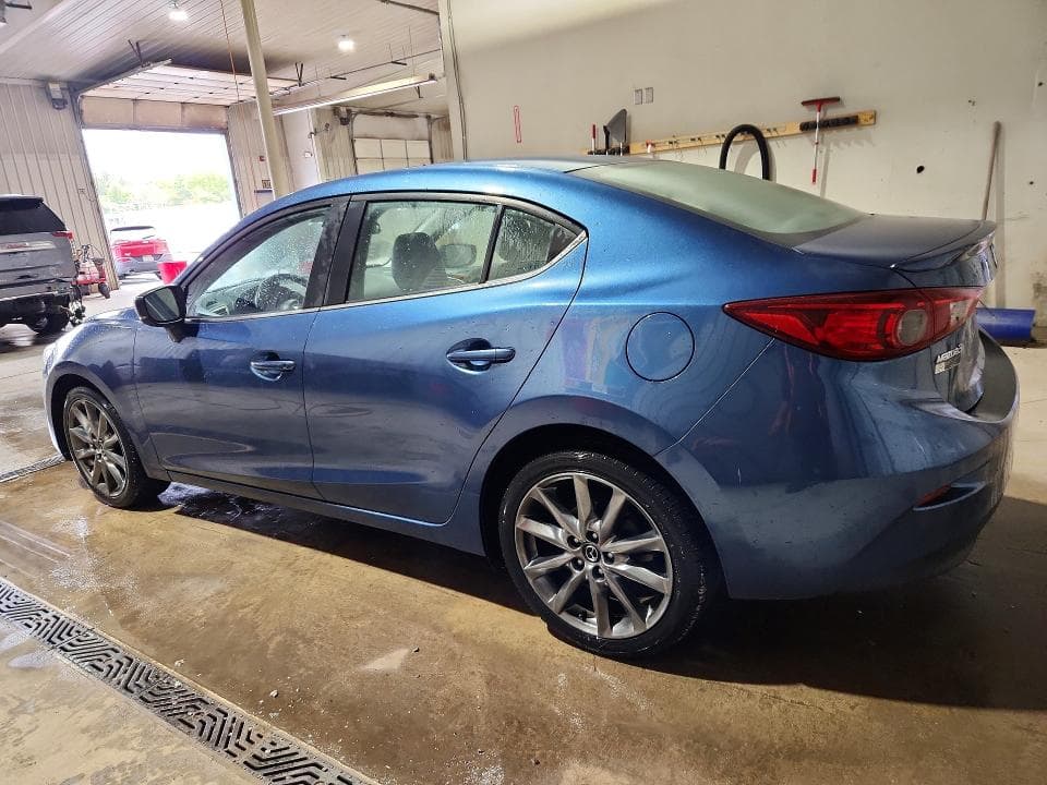 2018 MAZDA 3 TOURING 2
