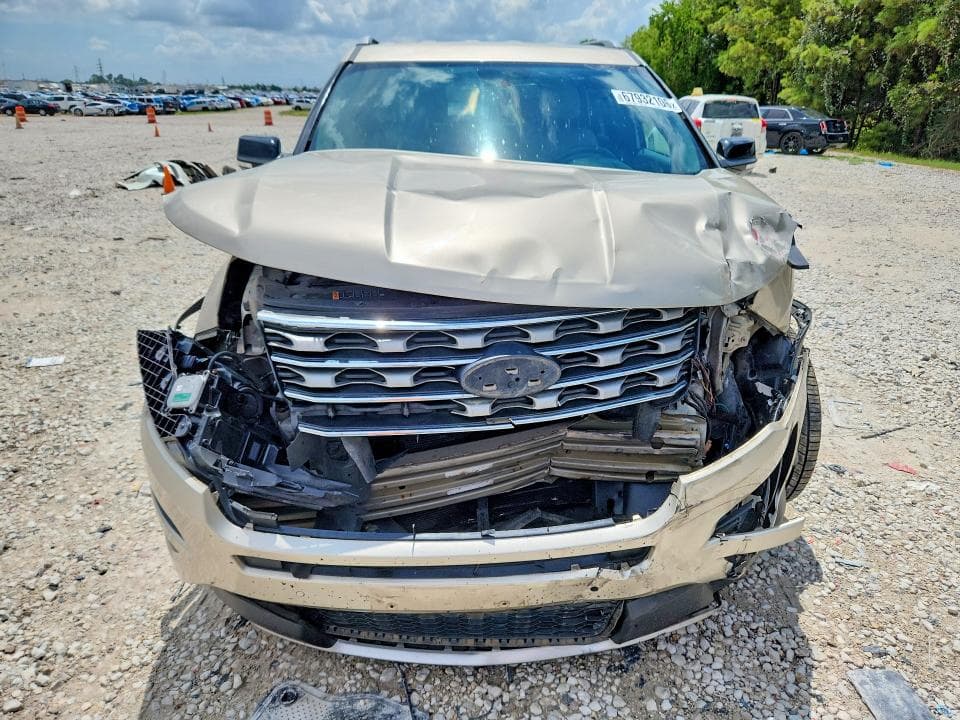 2017 FORD EXPLORER XLT 5