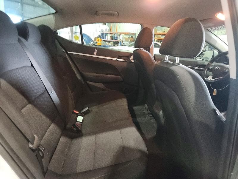2020 HYUNDAI ELANTRA SE 10