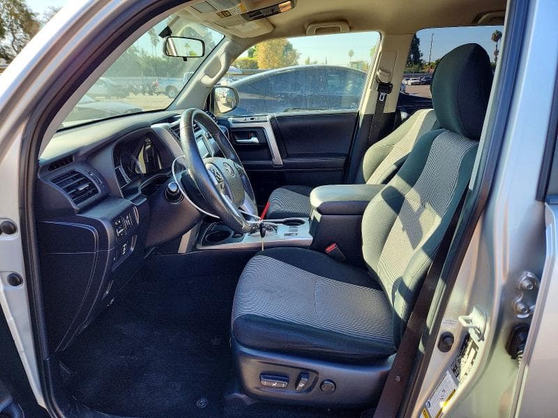 2019 TOYOTA 4RUNNER SR5 7