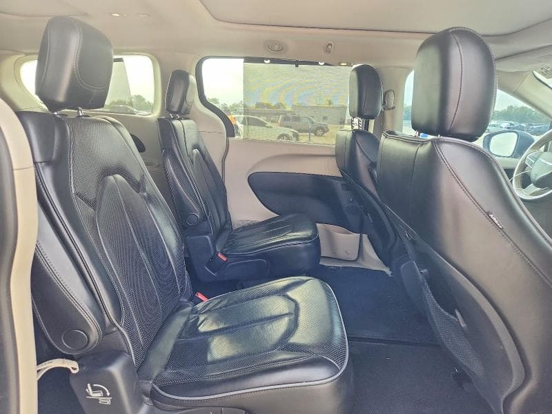 2020 CHRYSLER PACIFICA LIMITED 11