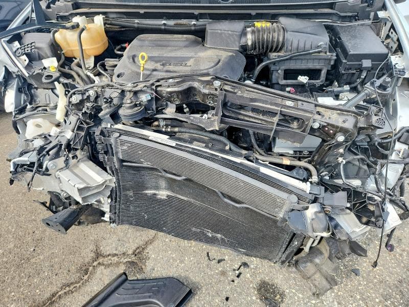 2023 CHRYSLER VOYAGER LX 12