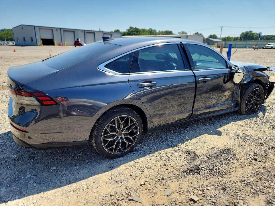 2024 HONDA ACCORD EX 3