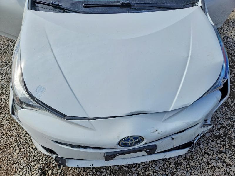 2017 TOYOTA PRIUS TWO 11