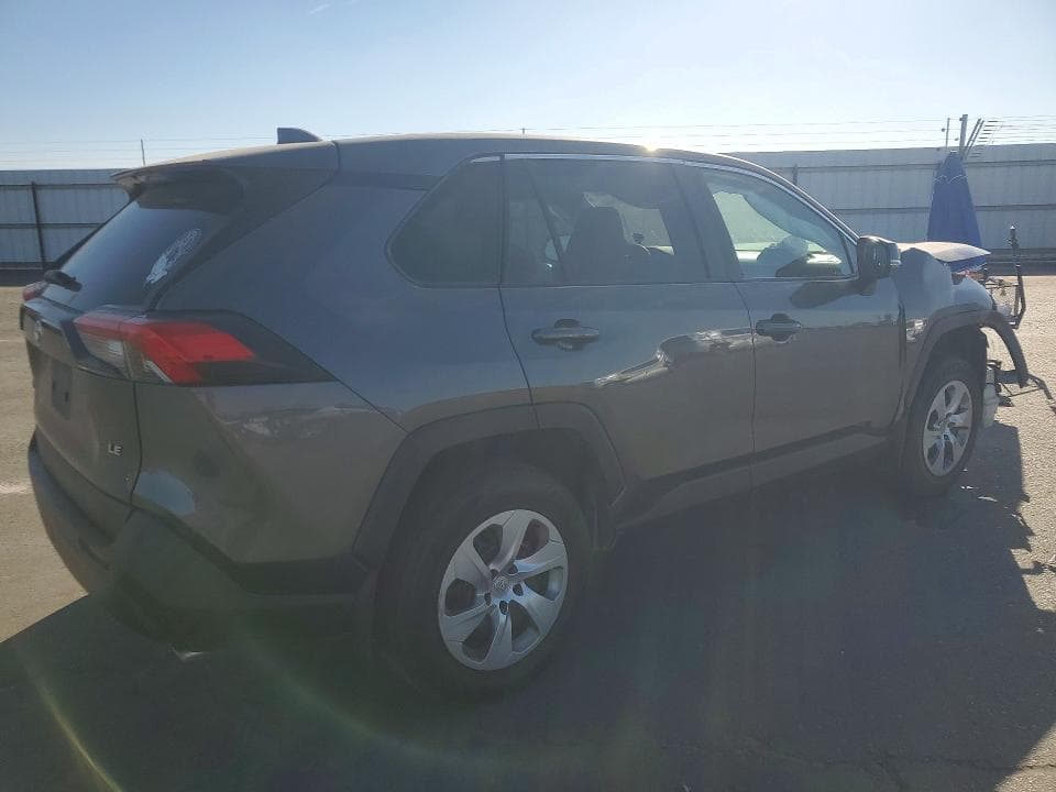 2022 TOYOTA RAV4 LE 3