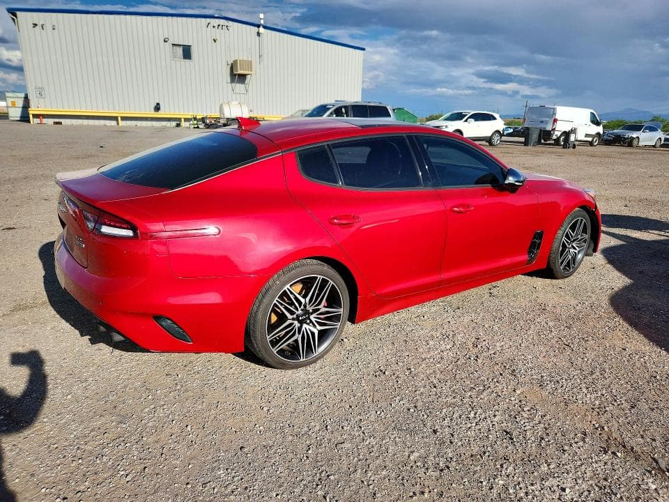 2022 KIA STINGER GT2 3