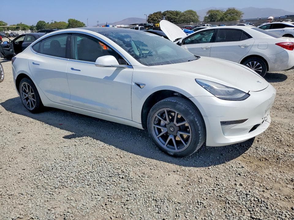 2020 TESLA MODEL 3 4