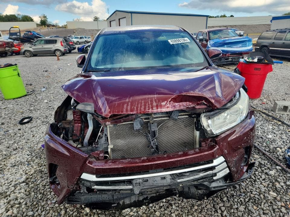 2018 TOYOTA HIGHLANDER LE 5
