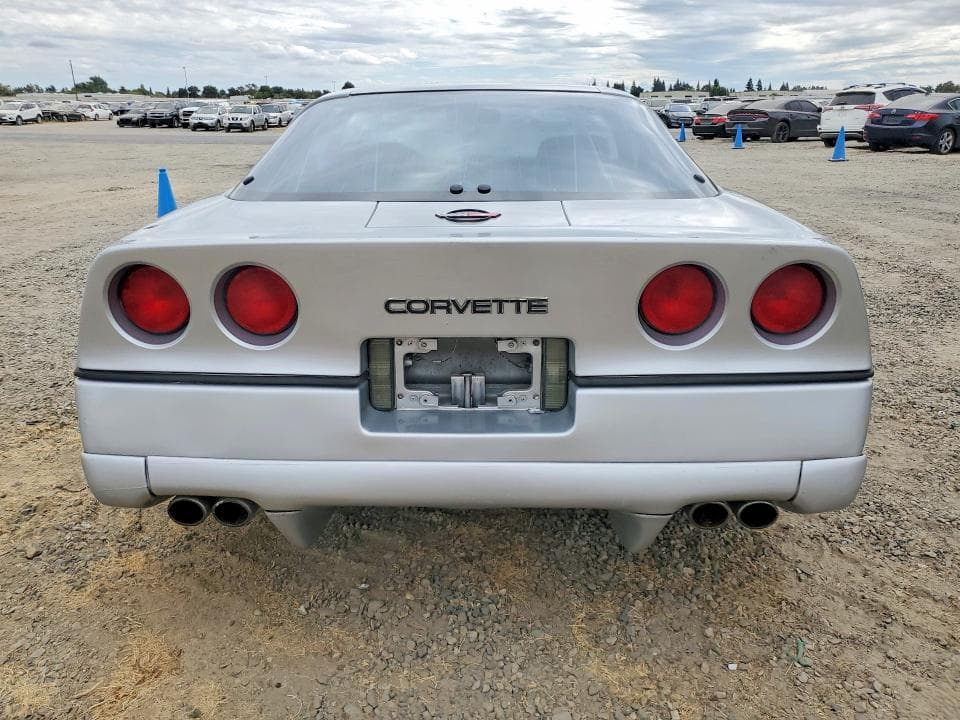 1984 CHEVROLET CORVETTE 6