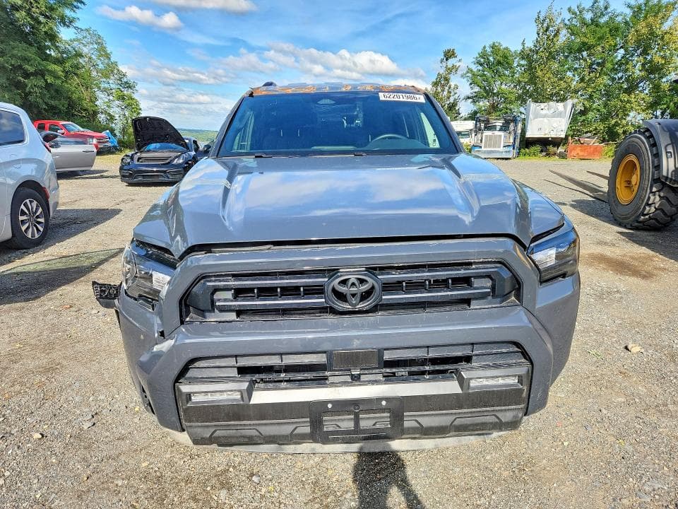 2026 TOYOTA 4RUNNER SR5 5
